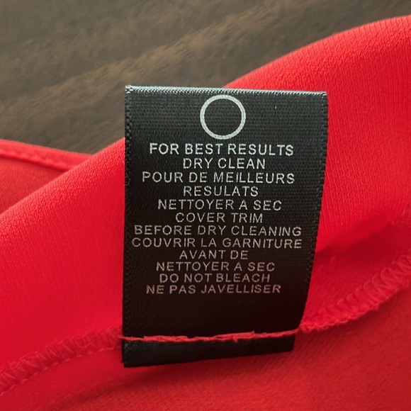 TRENDING SALE Halston Heritage red evening top size 10.. - Picture 5 of 11